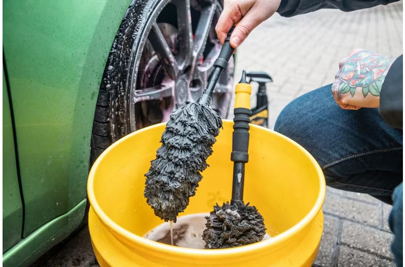 Meguiars Supreme Wheel Brush Medium 37cm